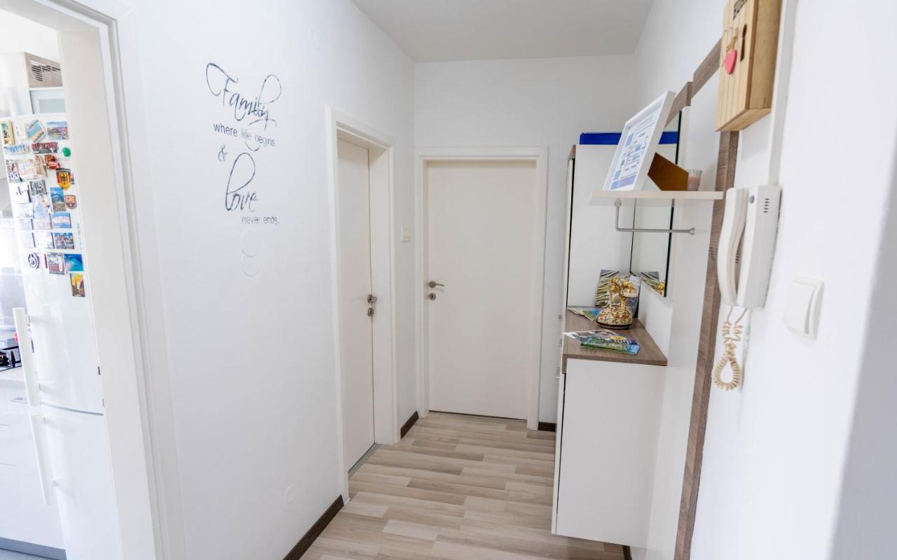 Apartman M Apartment Knin Exterior photo