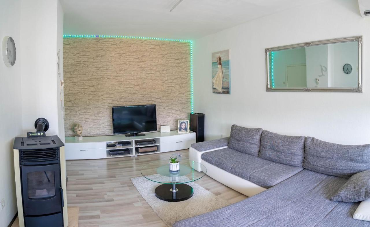 Apartman M Apartment Knin Exterior photo
