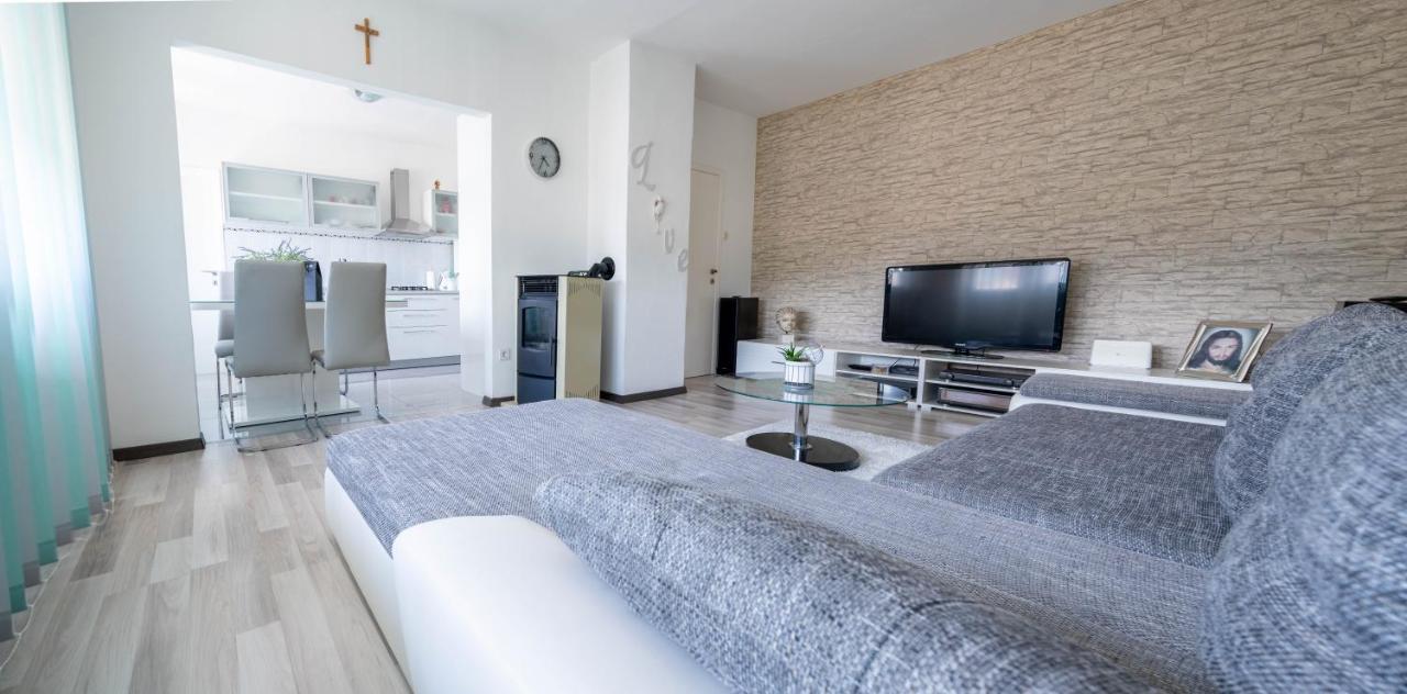 Apartman M Apartment Knin Exterior photo